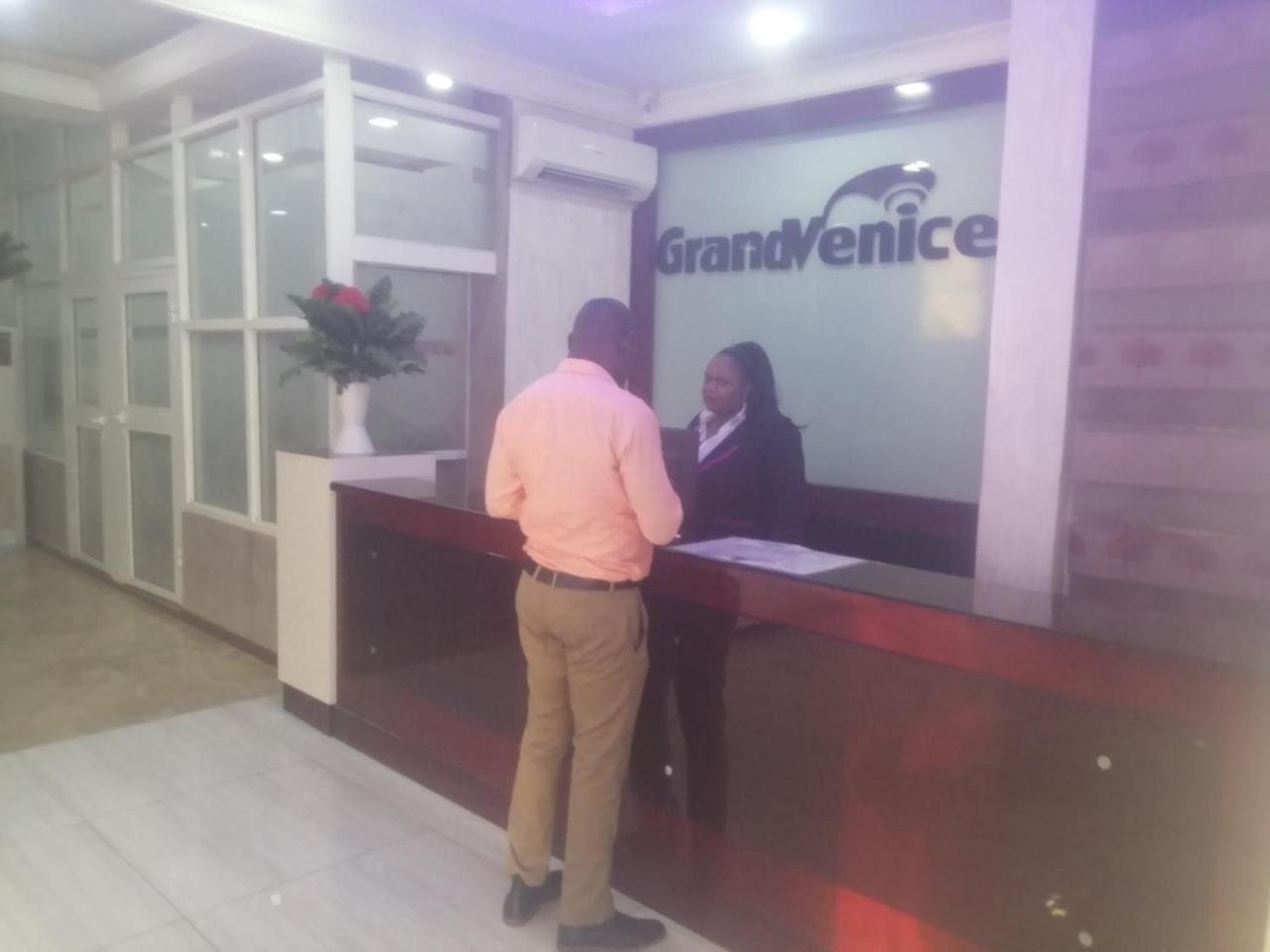 Grand Venice Transit Apartments Lagos Eksteriør billede