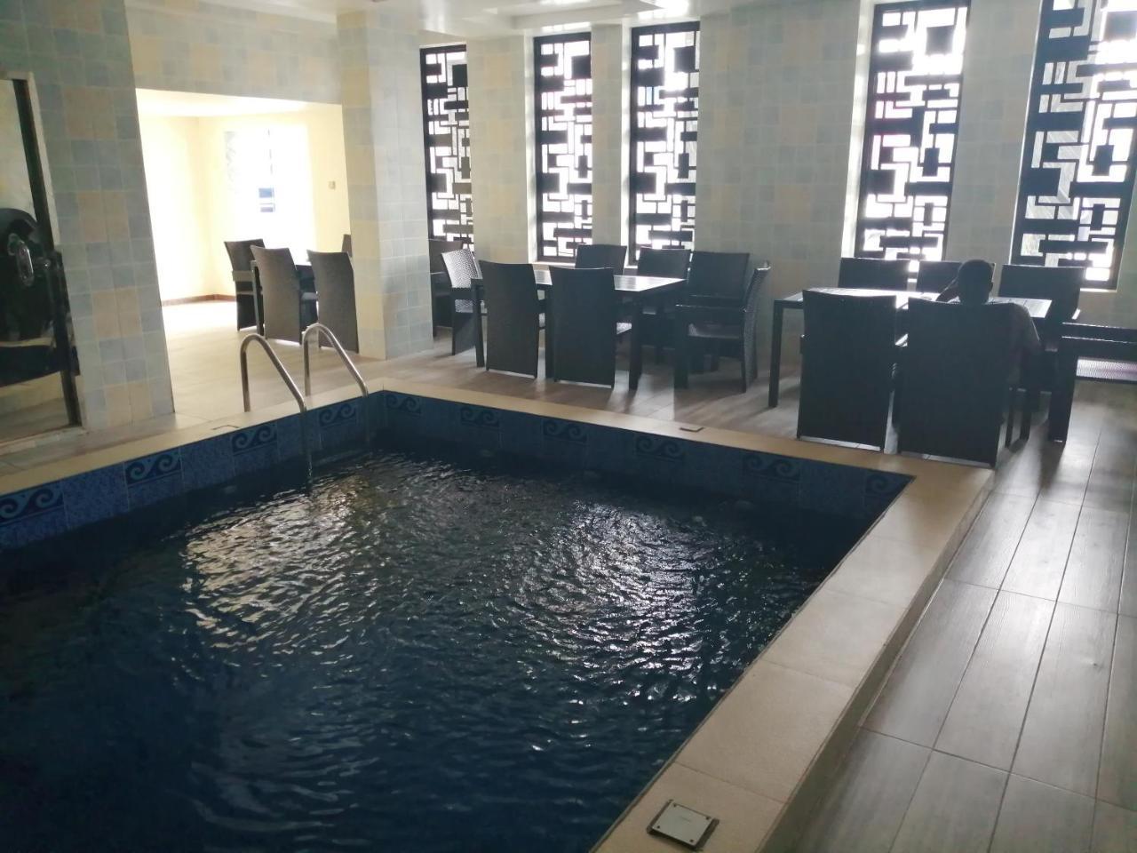 Grand Venice Transit Apartments Lagos Eksteriør billede